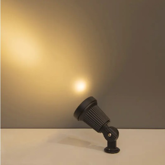 Warum ist der leuchtende Fluss von DL21014-1 Spot Light 470LM?